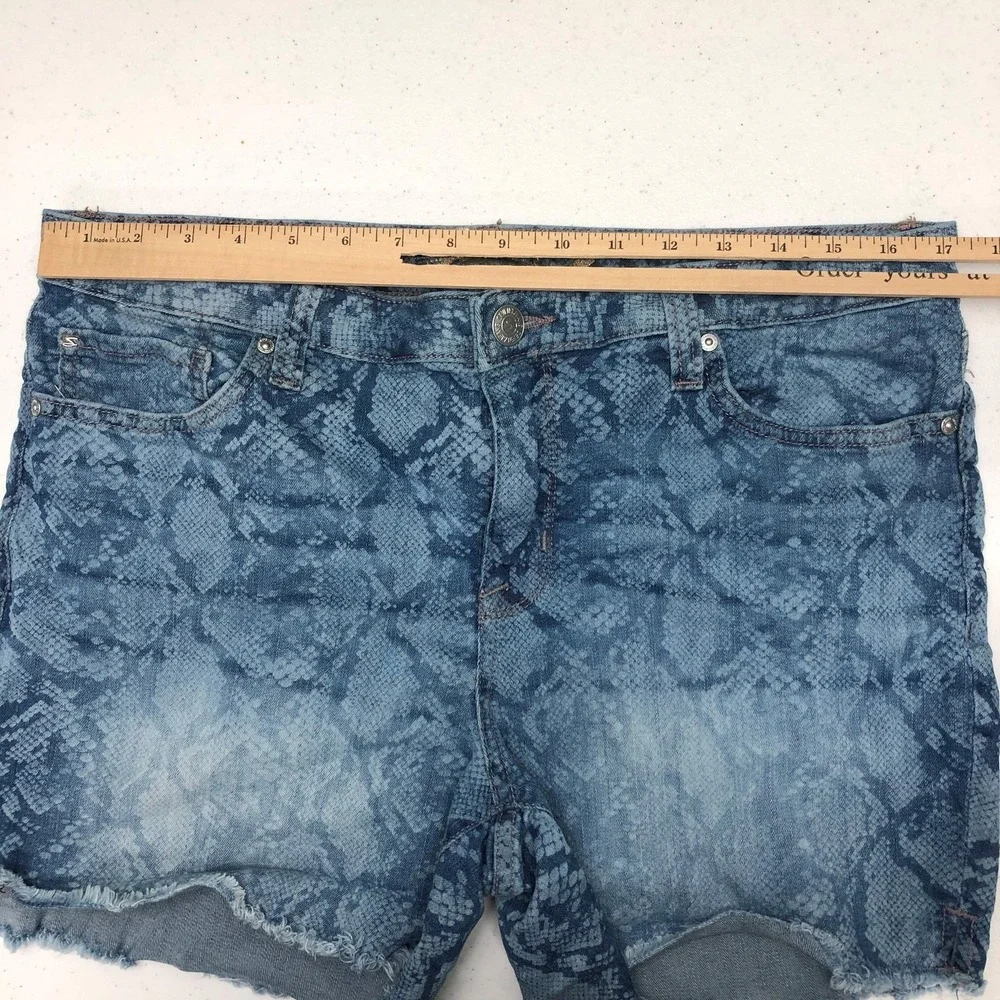 Seven7 Shorts Womens 12 Blue Weekend Short Python Indigo Snake Print Denim Norm